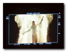 Making Of Should Be Higher (Proyecci�n)